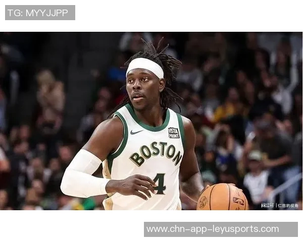 媒体人：火箭替补席确实没几个正常人了得亏末节有霍勒迪和申京