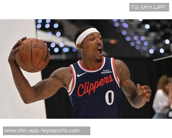 比尔上场时快船防守如同多了一道自动感应门的深度解读