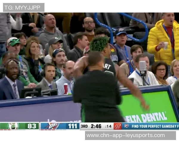 斯玛特调侃热火替补席遭裁判技术犯规引发热议