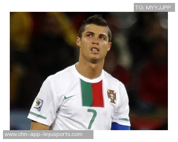 科法内进球模仿C罗庆祝喀麦隆2-0领先南非